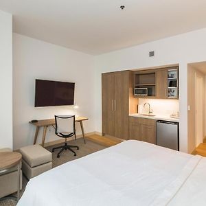 Guest Room 1 King